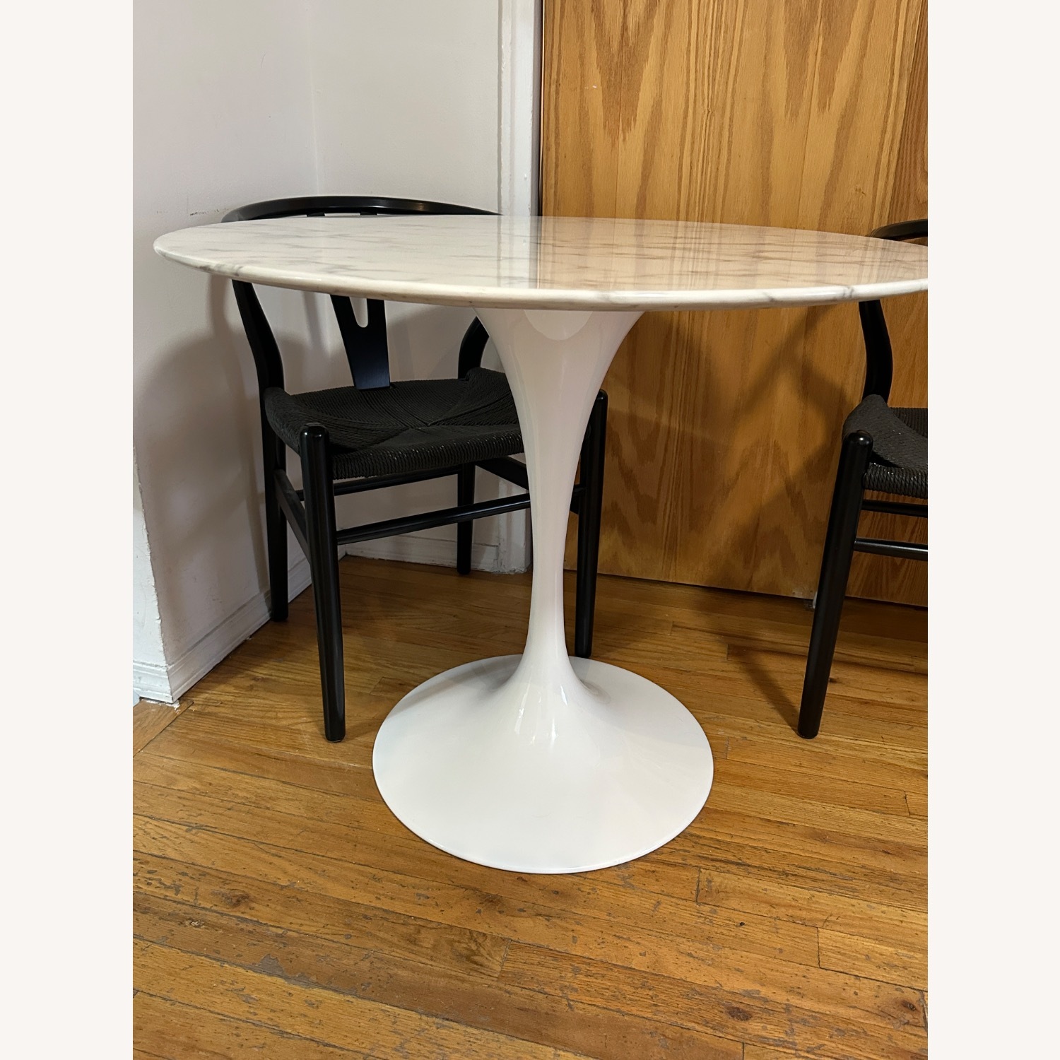 Modholic Lippa 36” Round Tulip Table - image-1