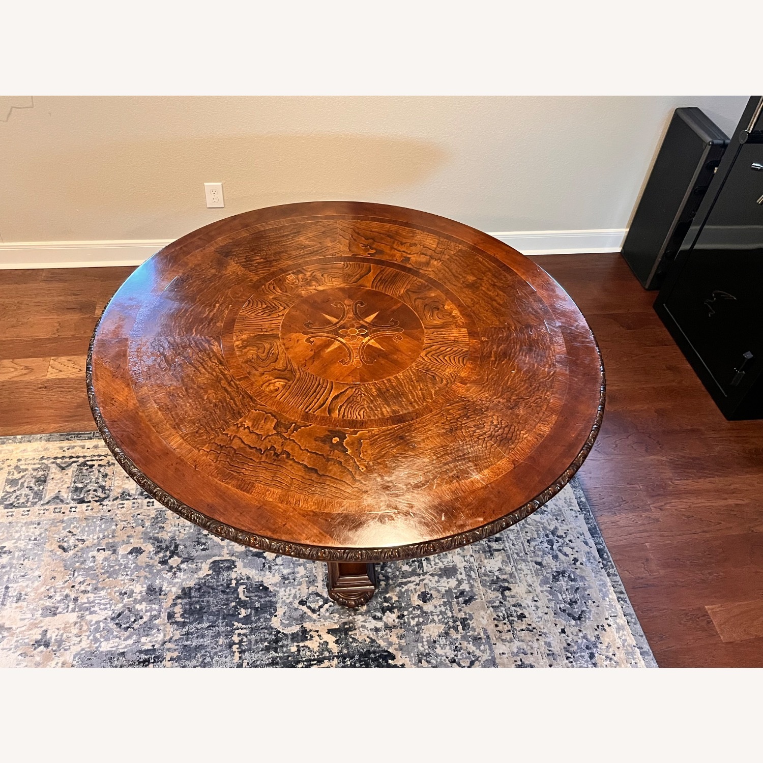 Rare Adjustable 4-8 Person Round Dining Set - image-11