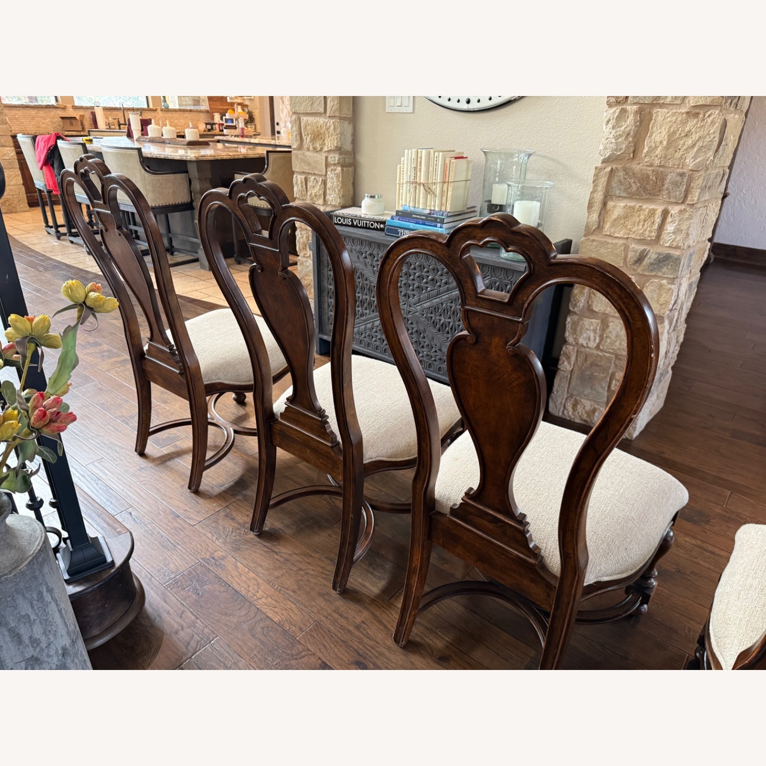 Rare Adjustable 4-8 Person Round Dining Set - image-9