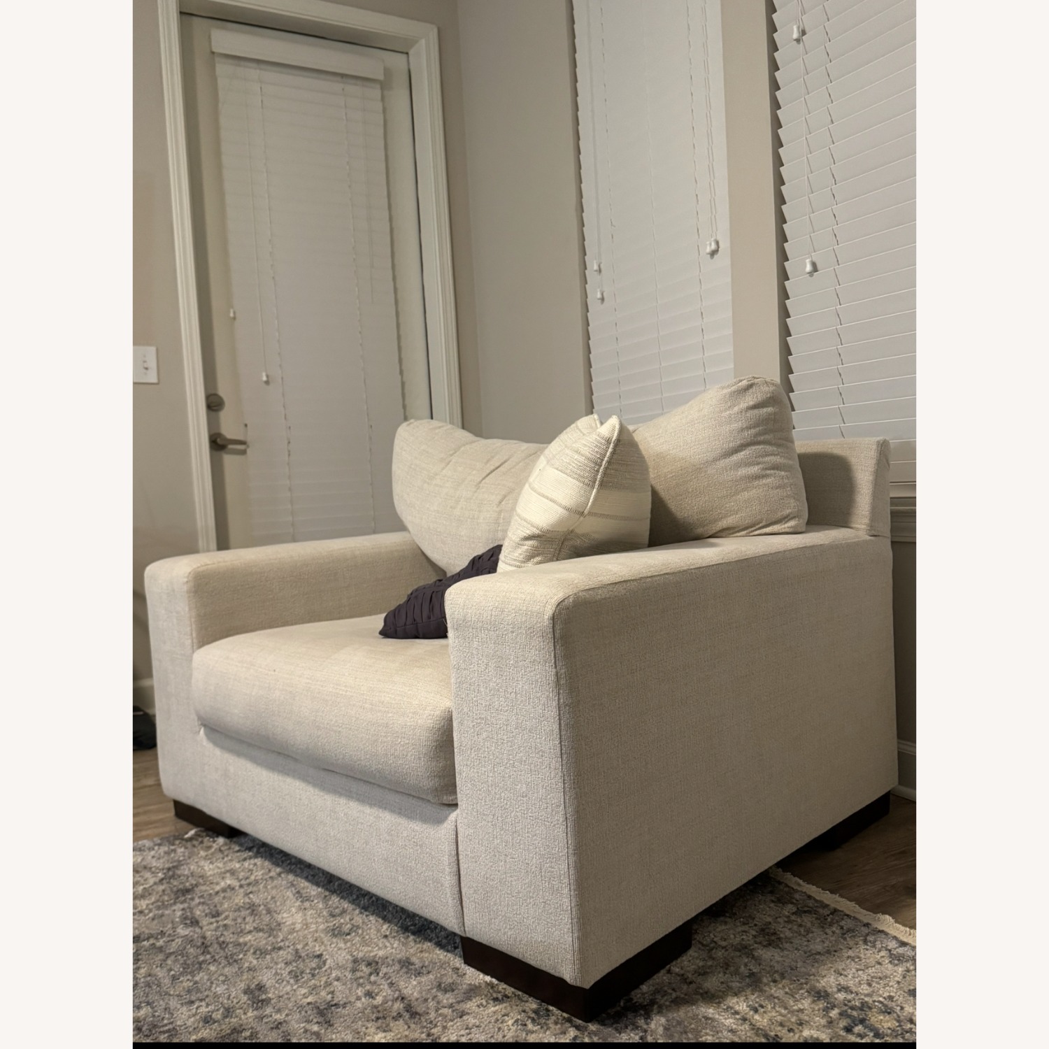 Ashley Furniture Maggie Cozy Maggie Oversized Chair - image-2