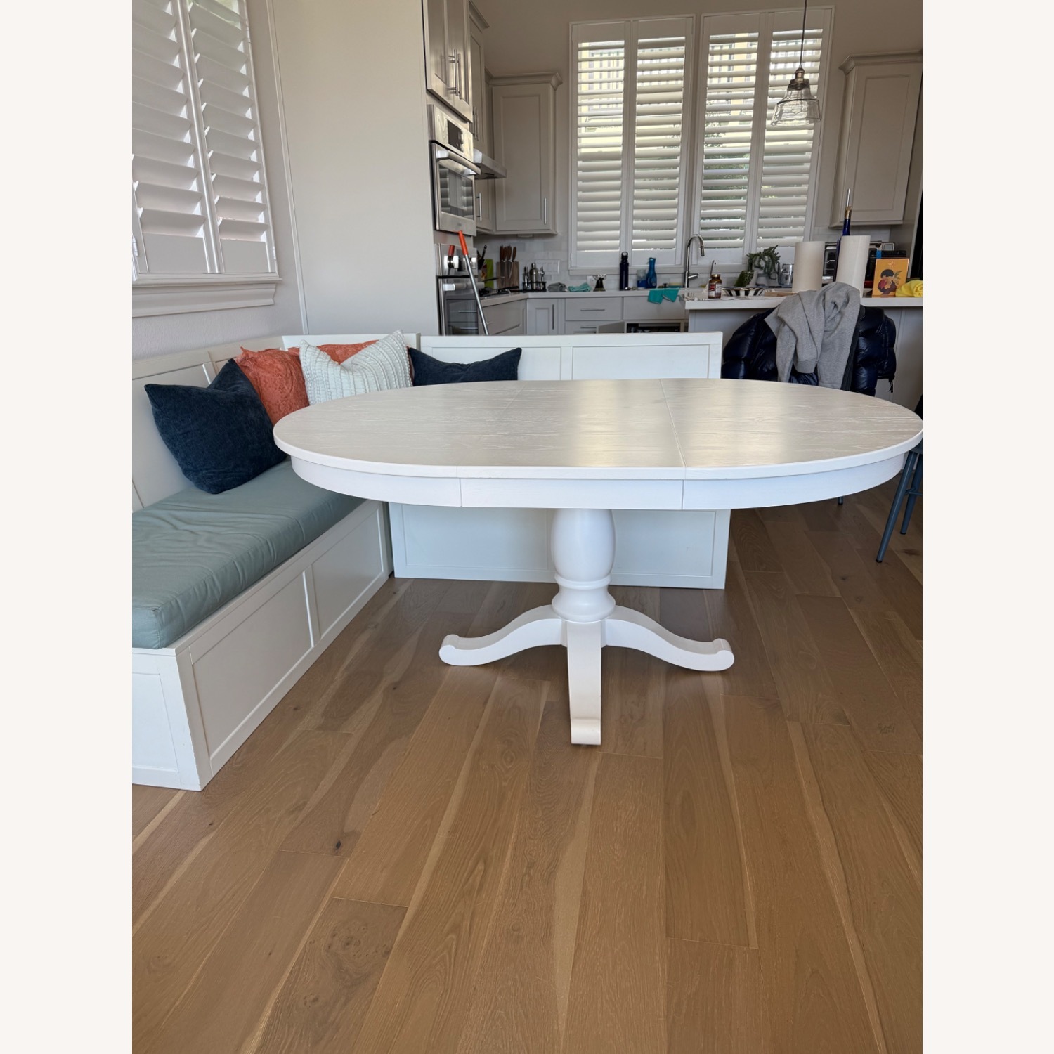 Breakfast Nook (Table + Banquette + Chairs) - image-1