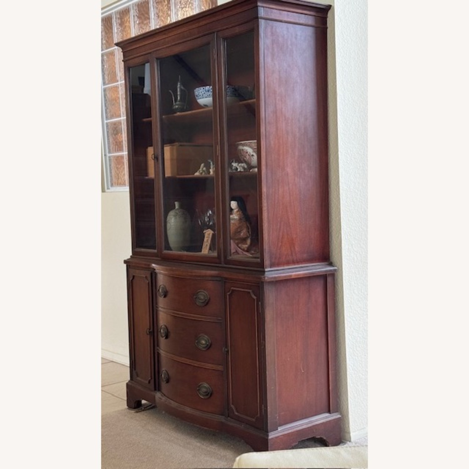 Antique China cabinet (contents not included) - image-3