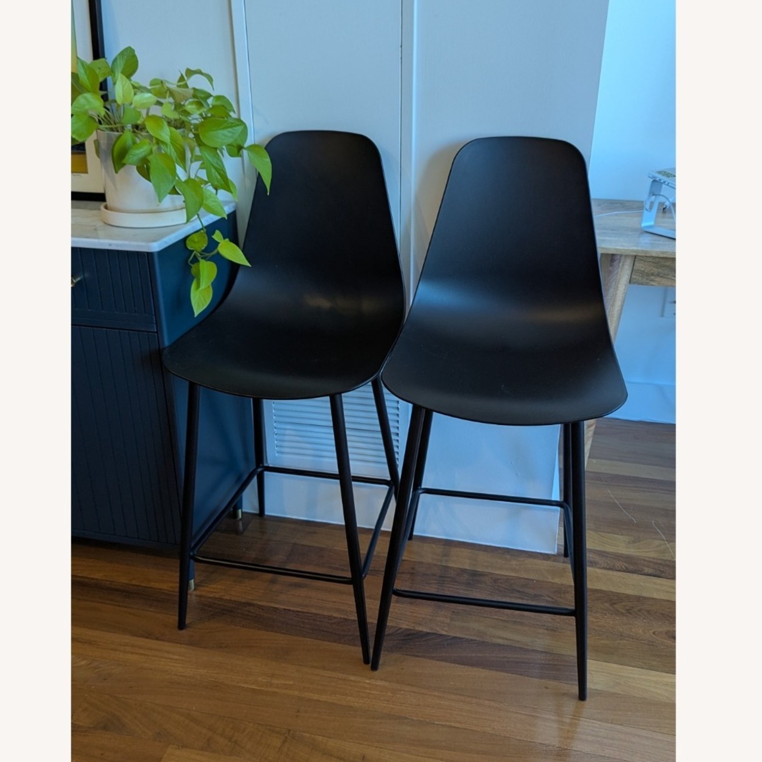Article Svelti Bar Stool Pure Black - image-1