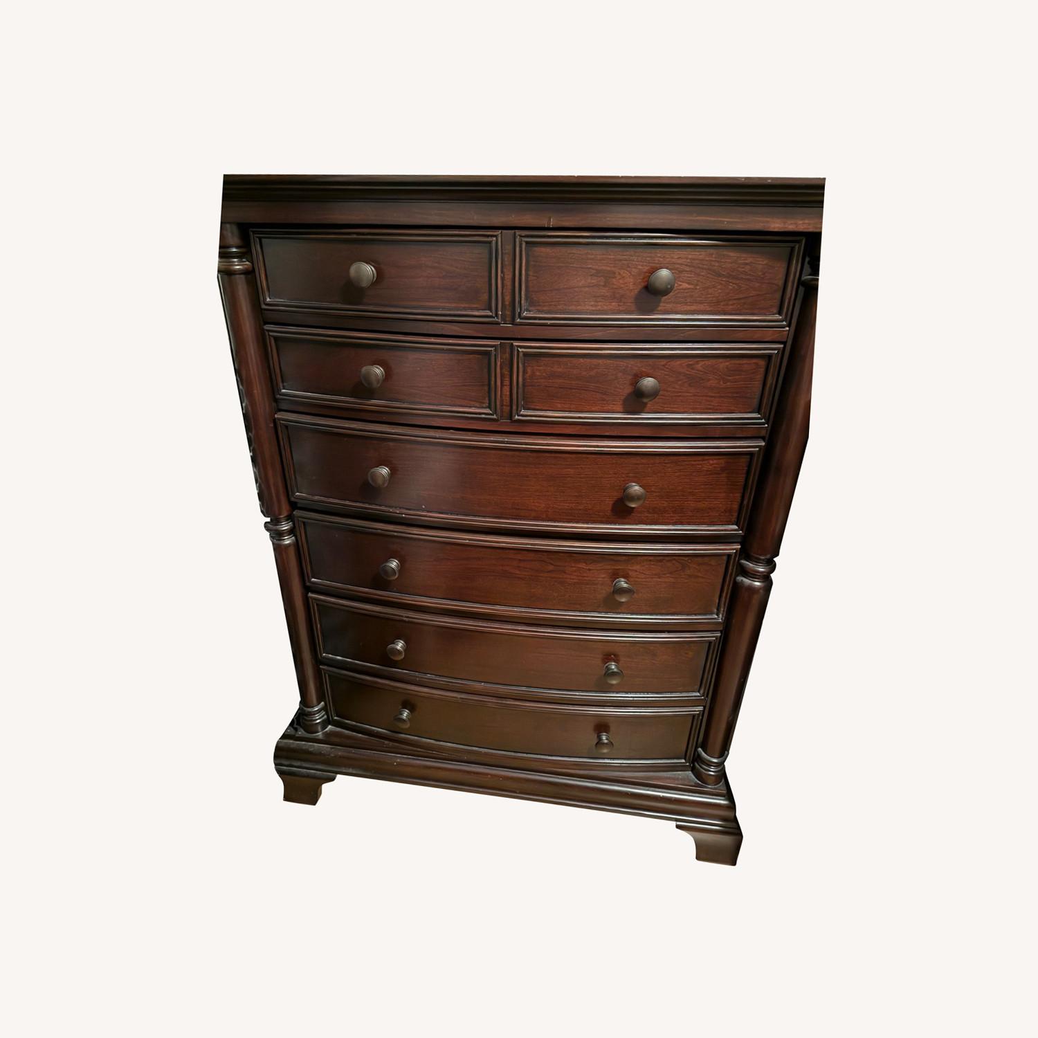 6 Drawer Chest - image-0