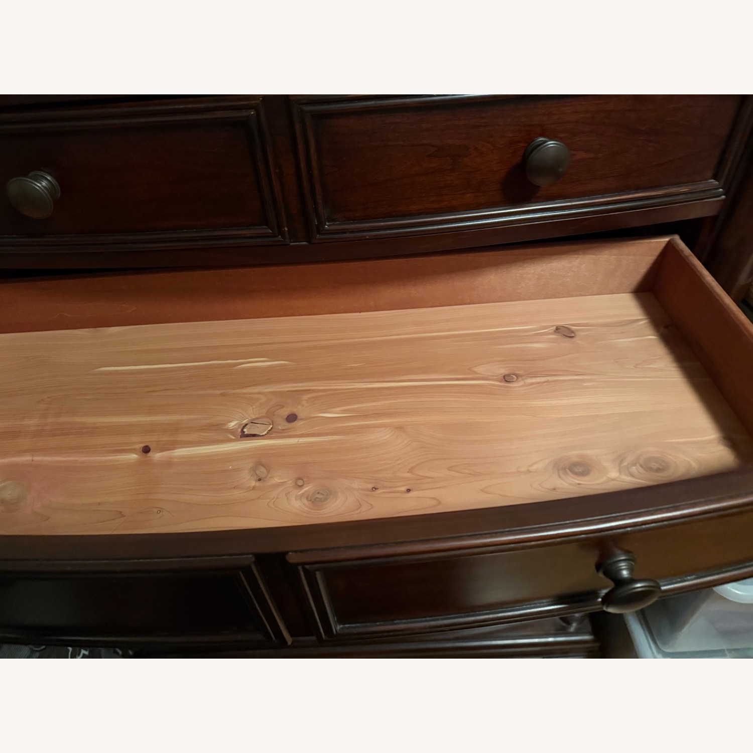 6 Drawer Chest - image-13