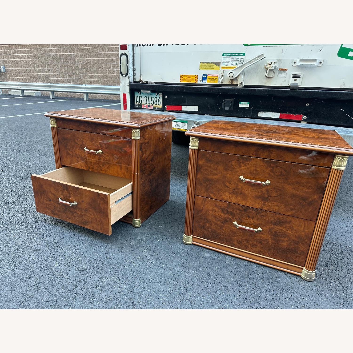 Vintage Italian Amboyna Nightstands - image-5