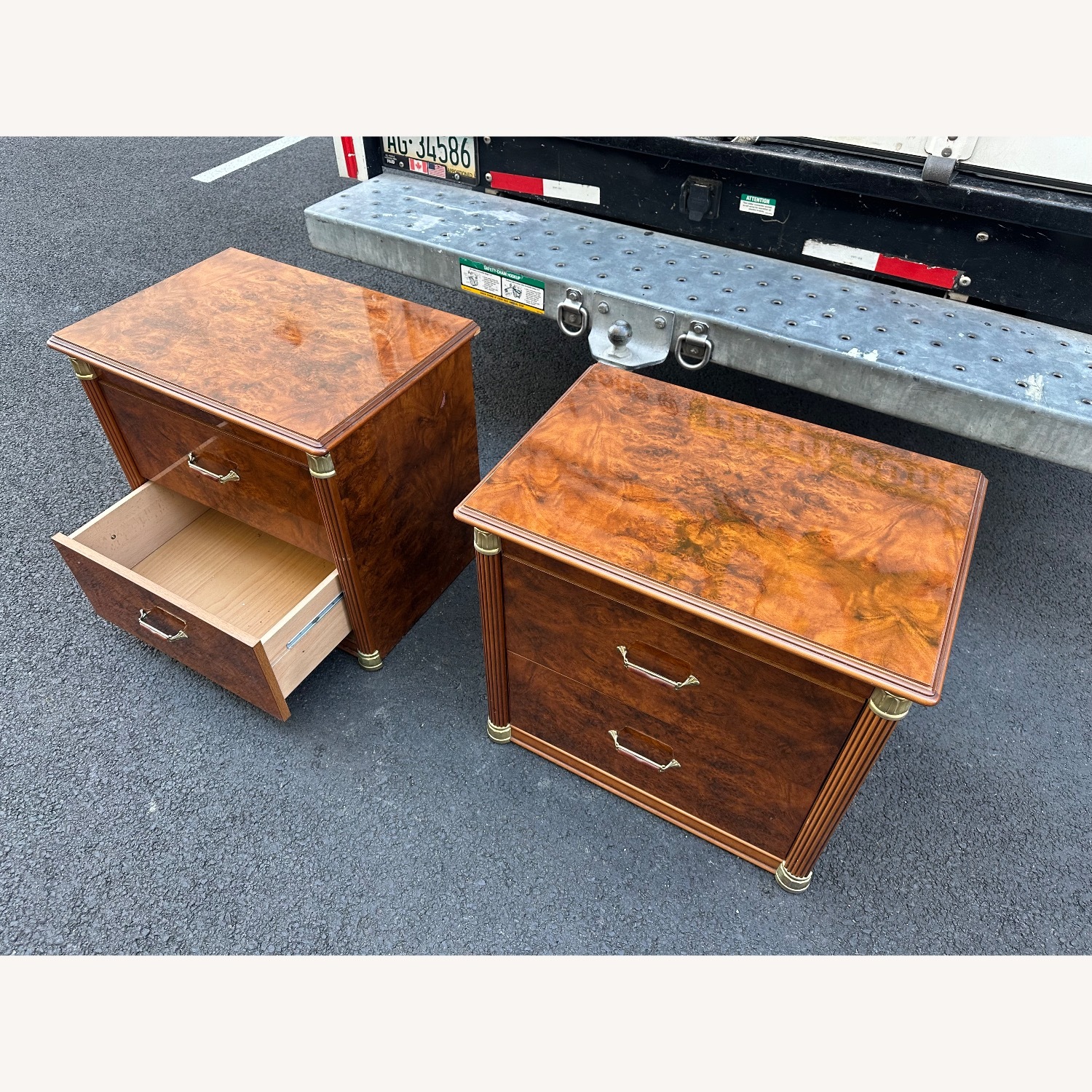 Vintage Italian Amboyna Nightstands - image-6