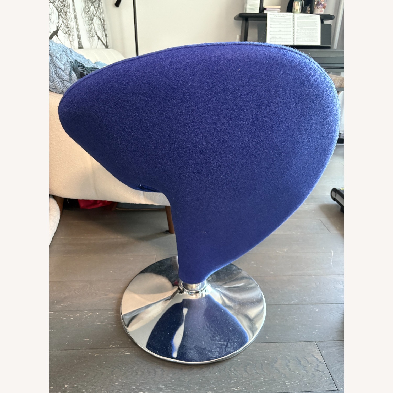 Blue Chair - image-4