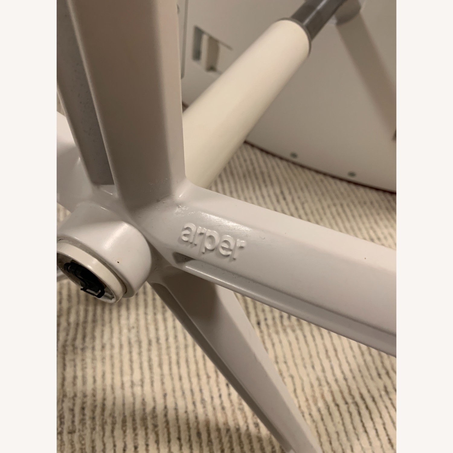 Arper Kinesit by Lievorre Altherr Molina - image-4