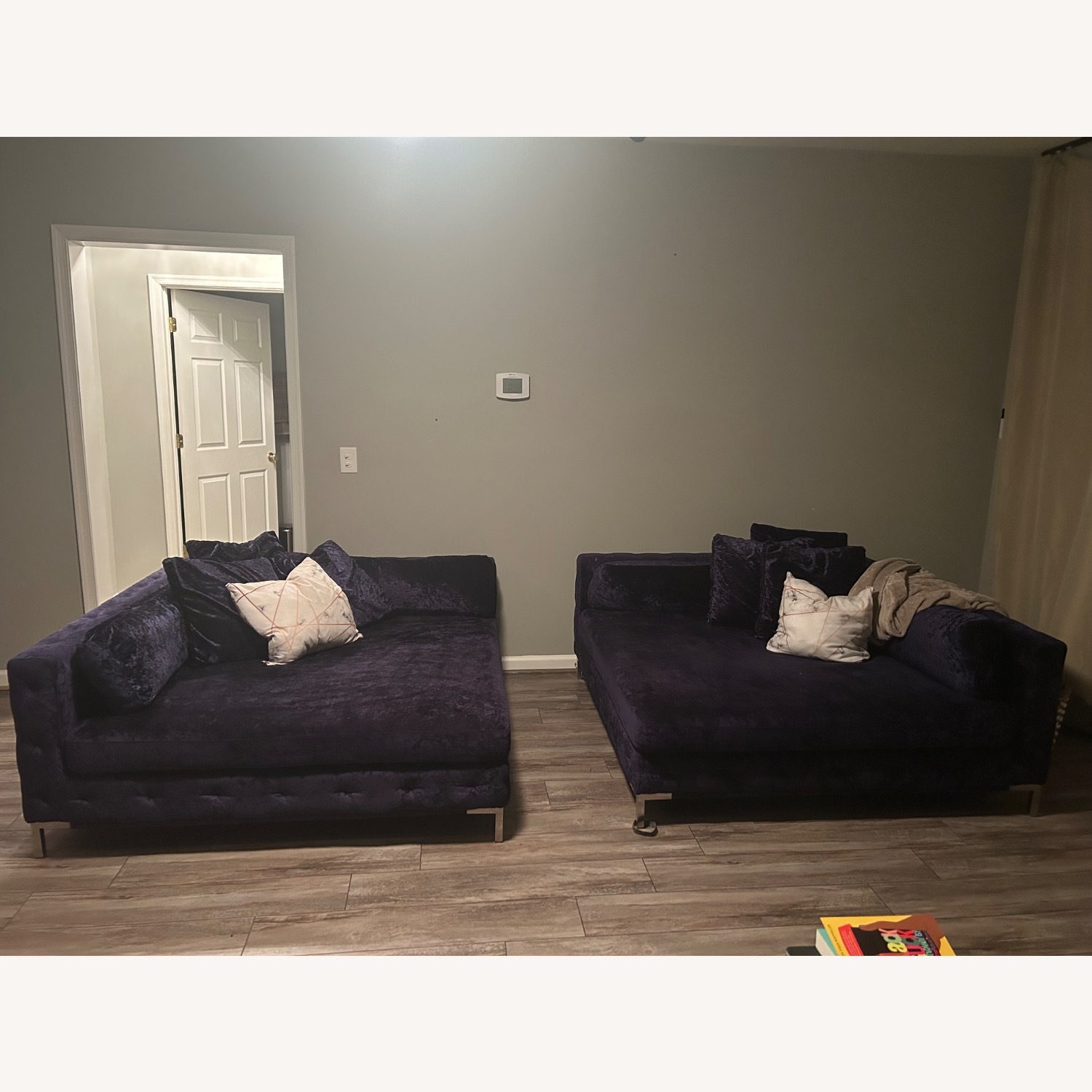Value City Midnight Blue Sectional - image-8
