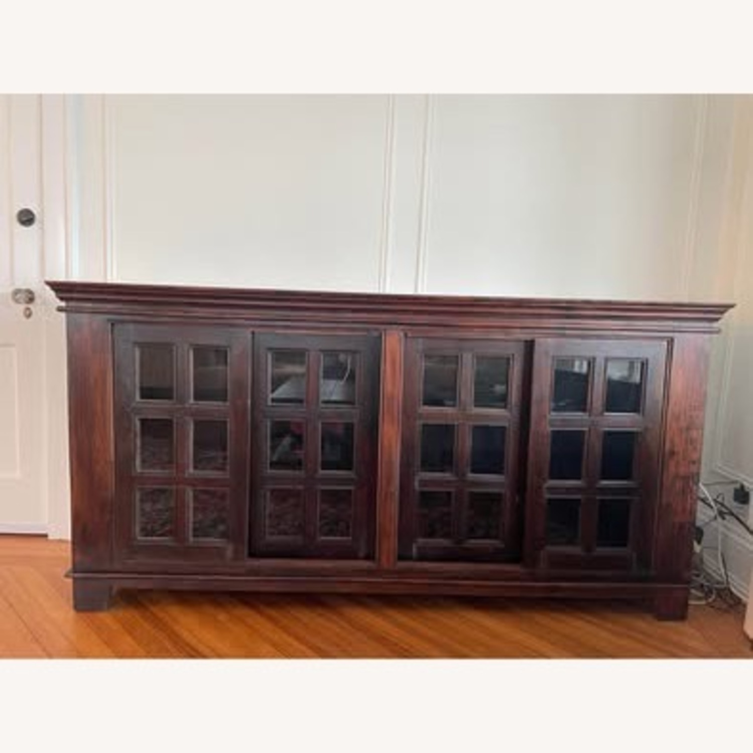 4 Door Buffet - image-1