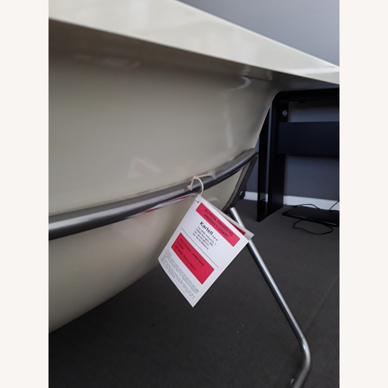 Vintage Kartell Form Chairs - image-4