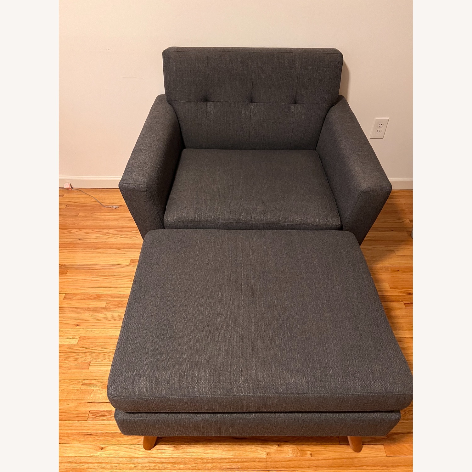 40" Wide Tufted Polyester Club Chair - image-1