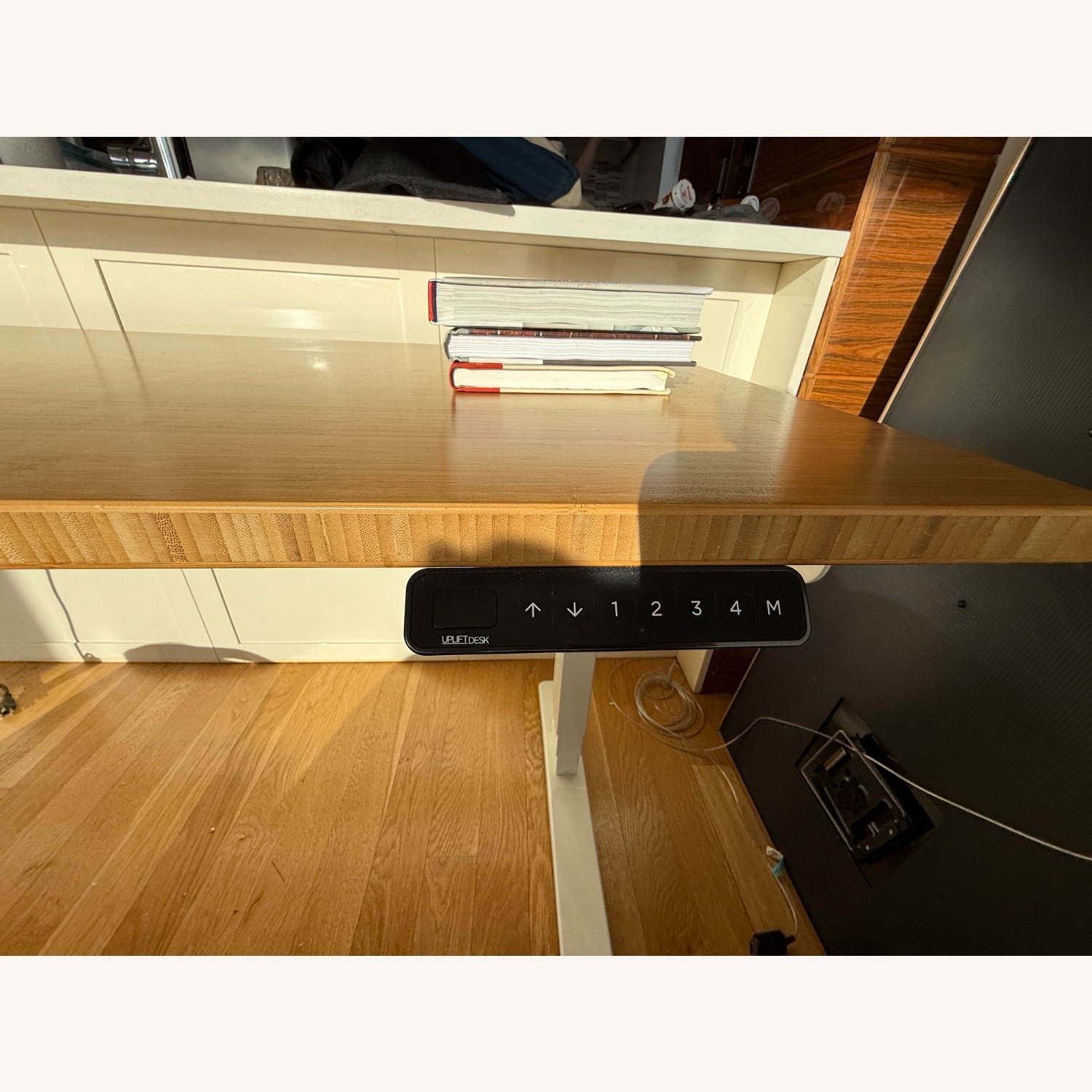 UPLIFT Standing Desk Bamboo & White - image-5