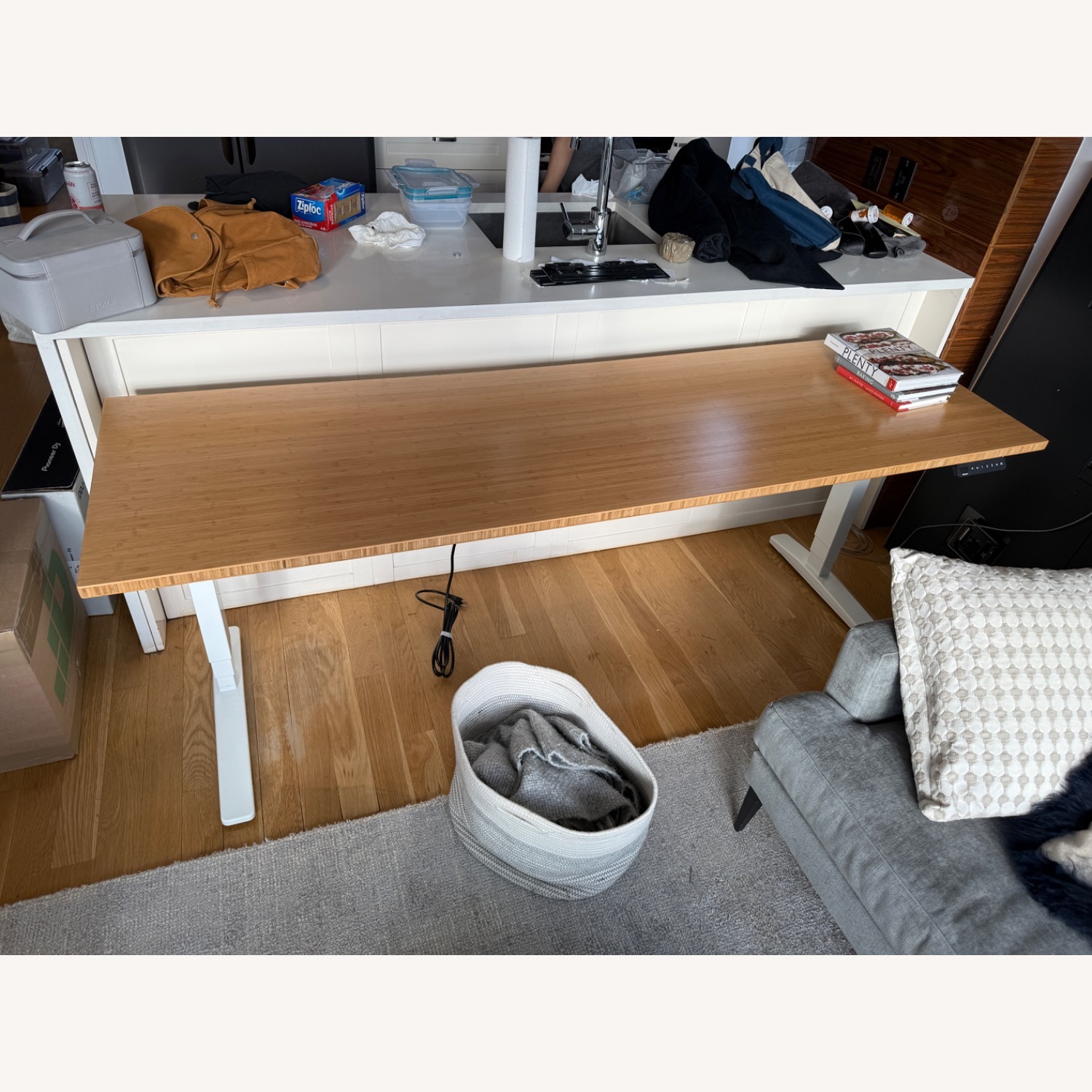 UPLIFT Standing Desk Bamboo & White - image-2