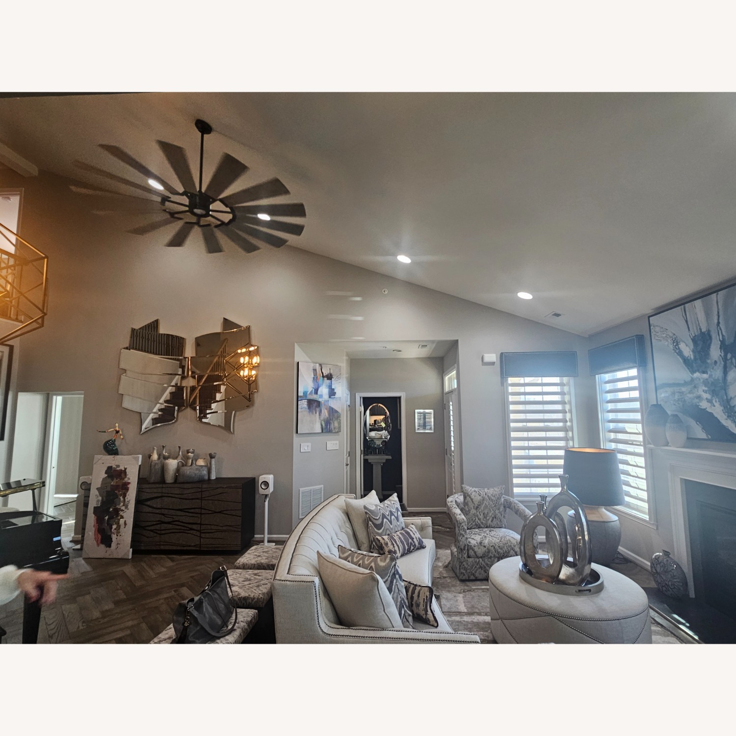 Bernhardt Candace Custom Sofa - image-2