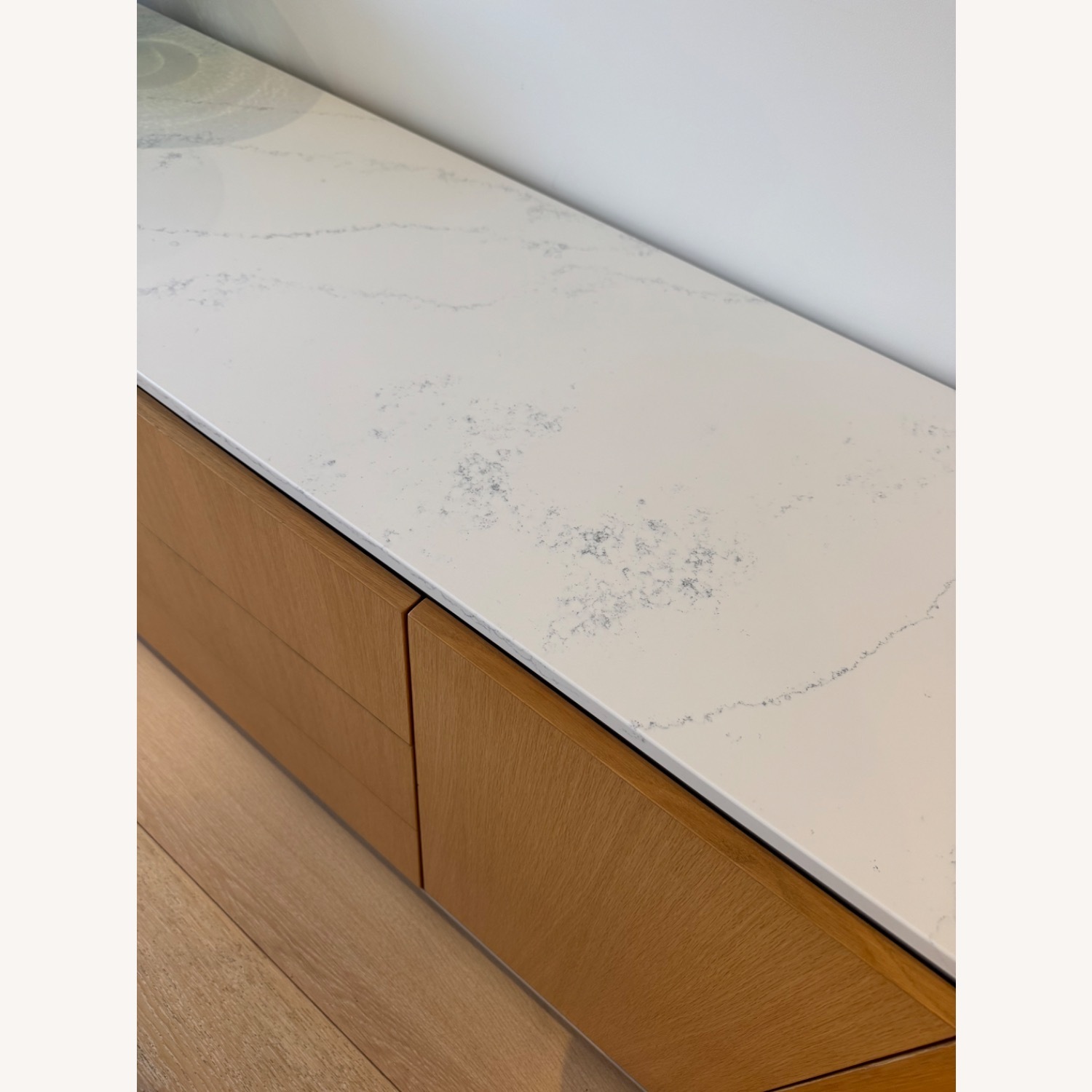 Rounded Custom Made Cradenza with Quartz Top - image-3