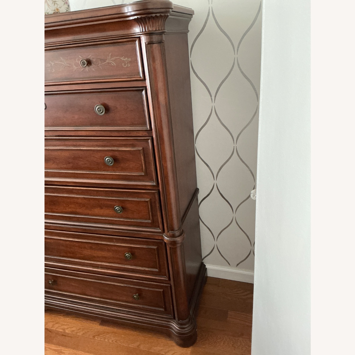 Macy's Dresser - image-2