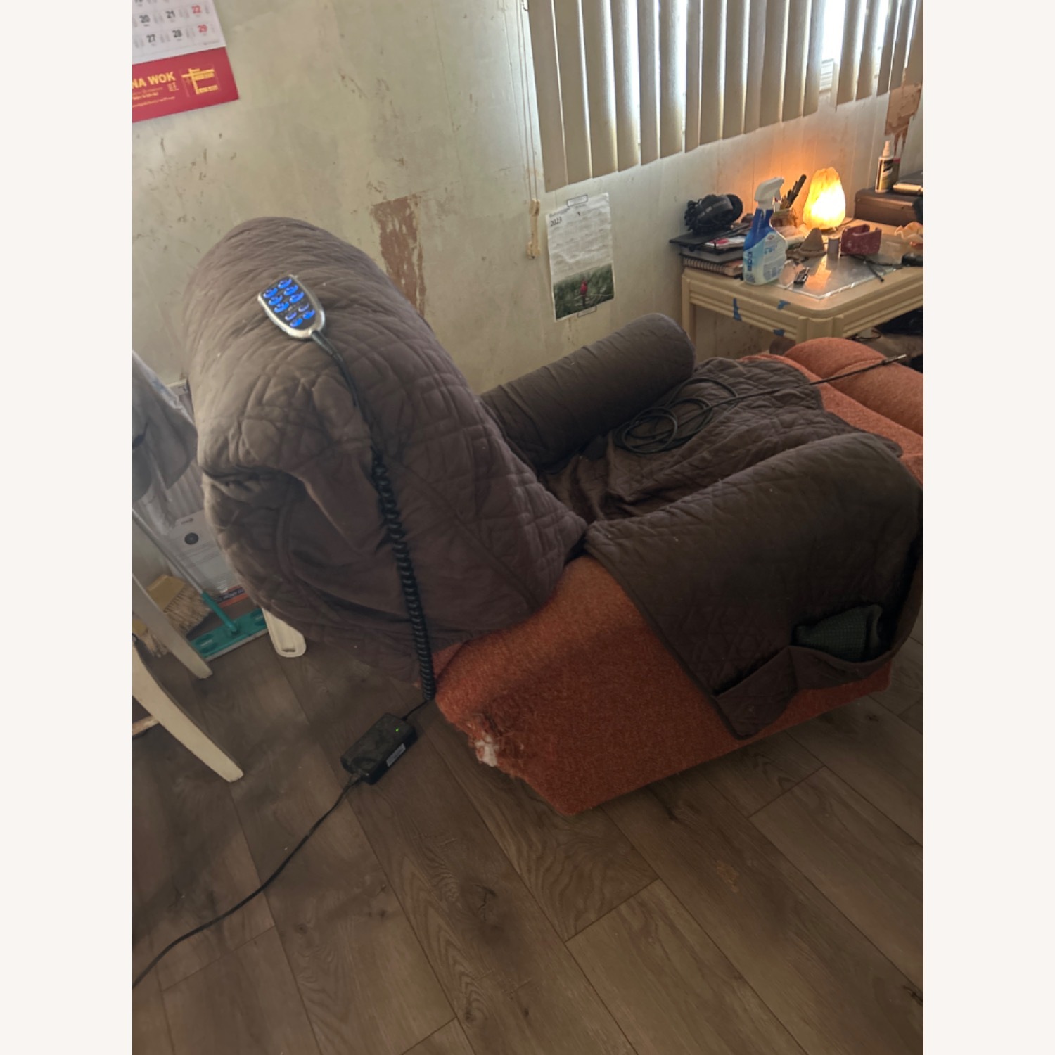 LAZY BOY Power Recliner Power Lumbar @ Headrest - image-3