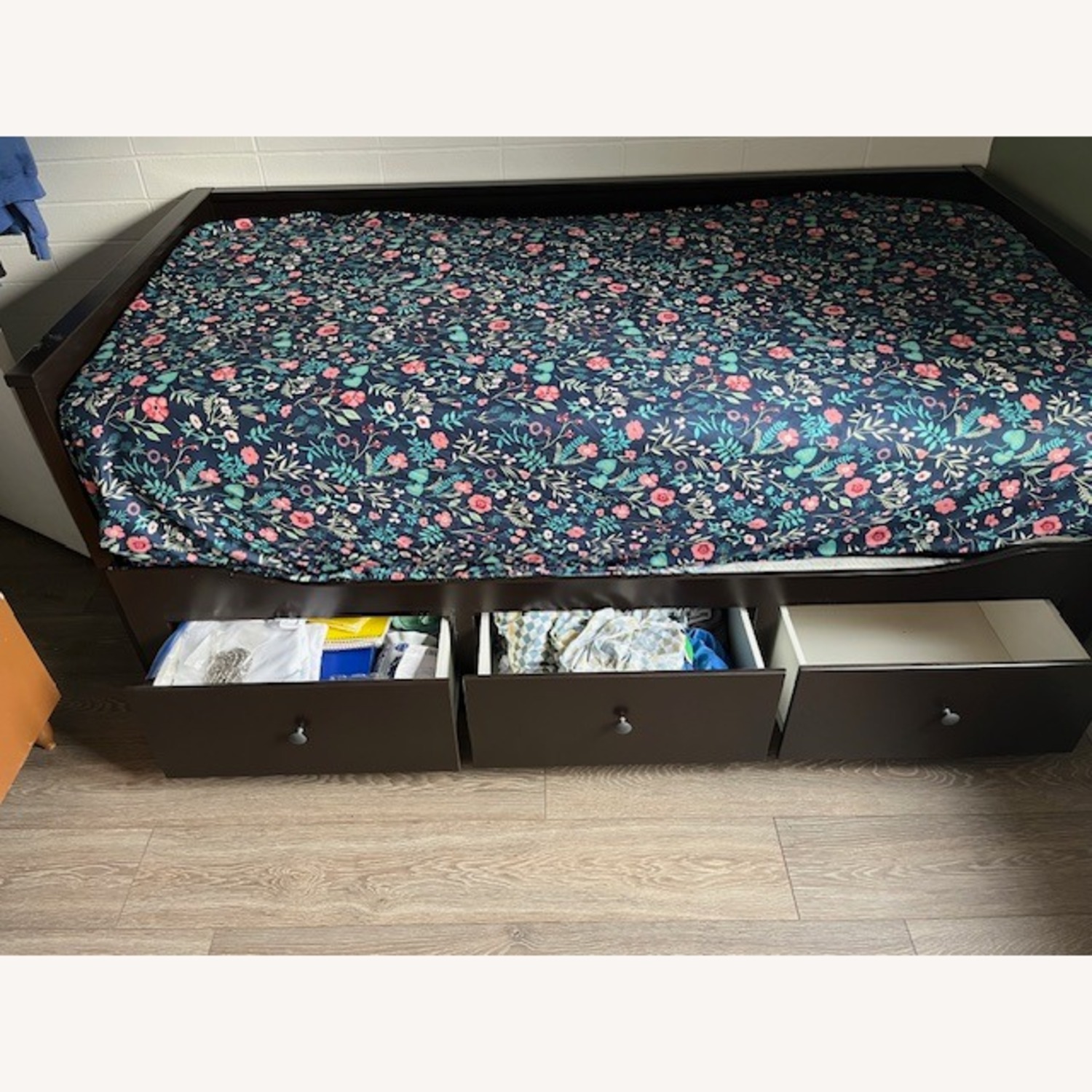 IKEA Hemnes Queen Daybed - image-2