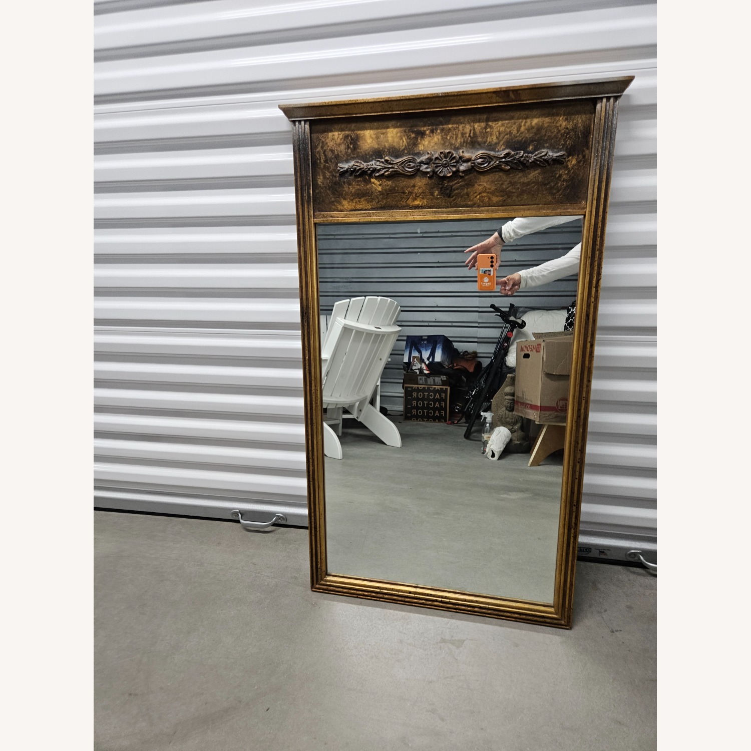 Gold Wall Mirrorr - image-1