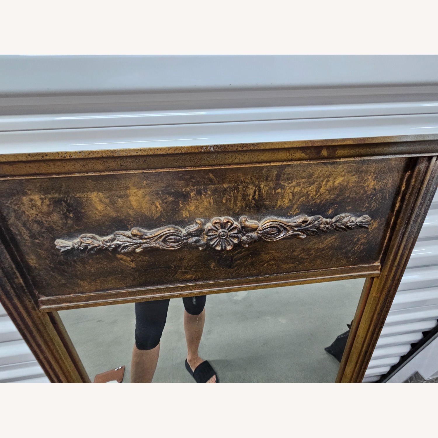 Gold Wall Mirrorr - image-4