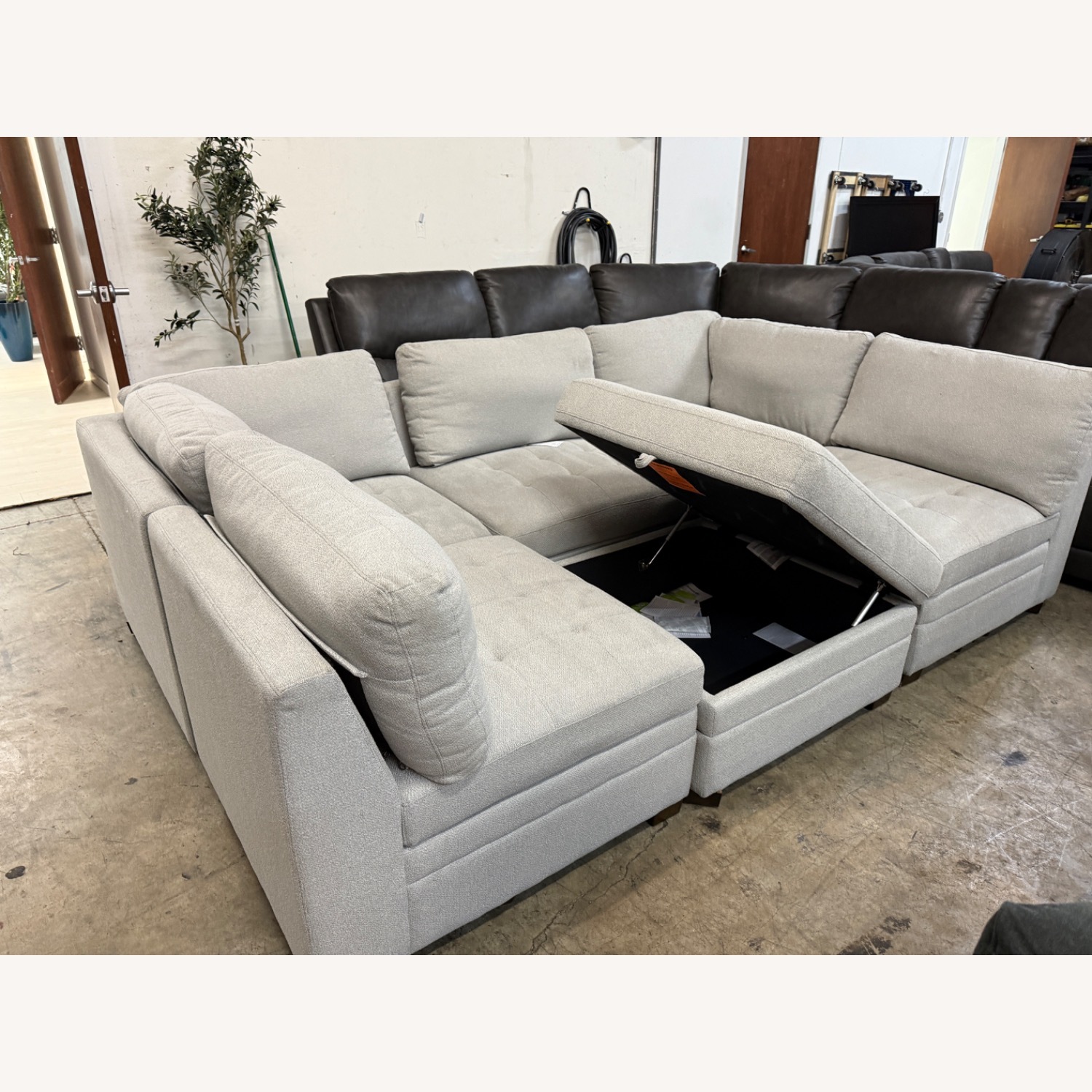 Thomasville Sectional - image-3