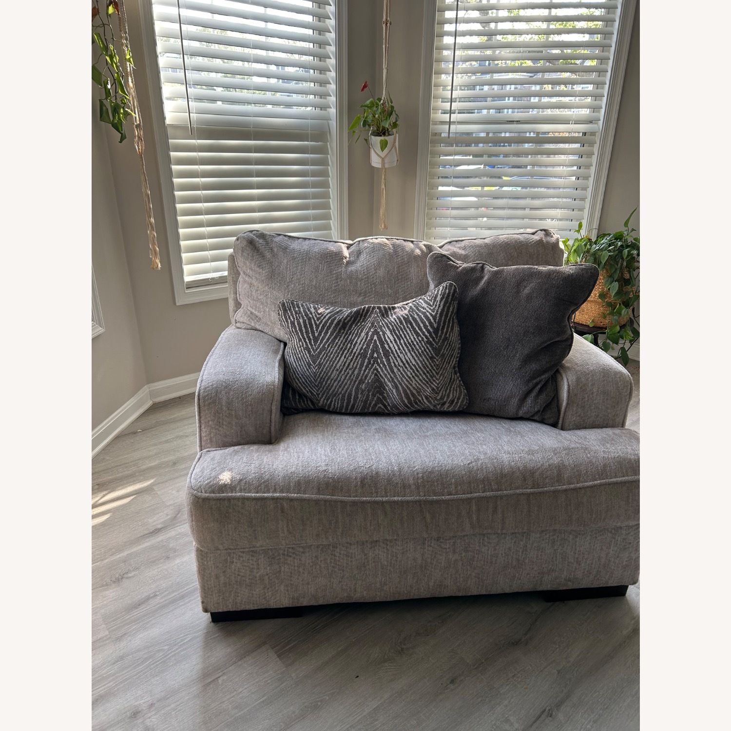 Ashley Furniture Alesandra Oversized Chair - image-14