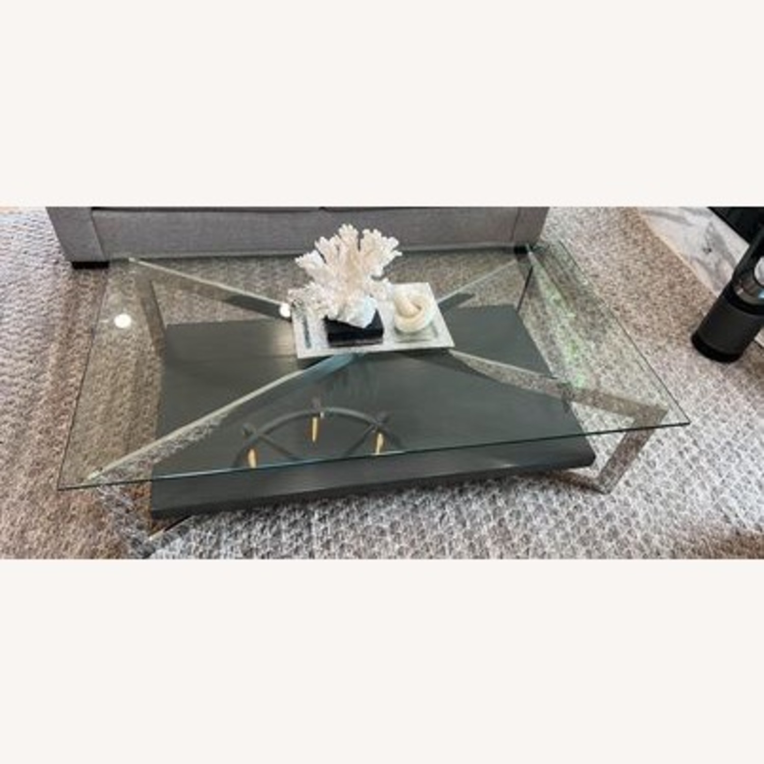 Vanguard Michael Weiss Durand Coffee table - image-2