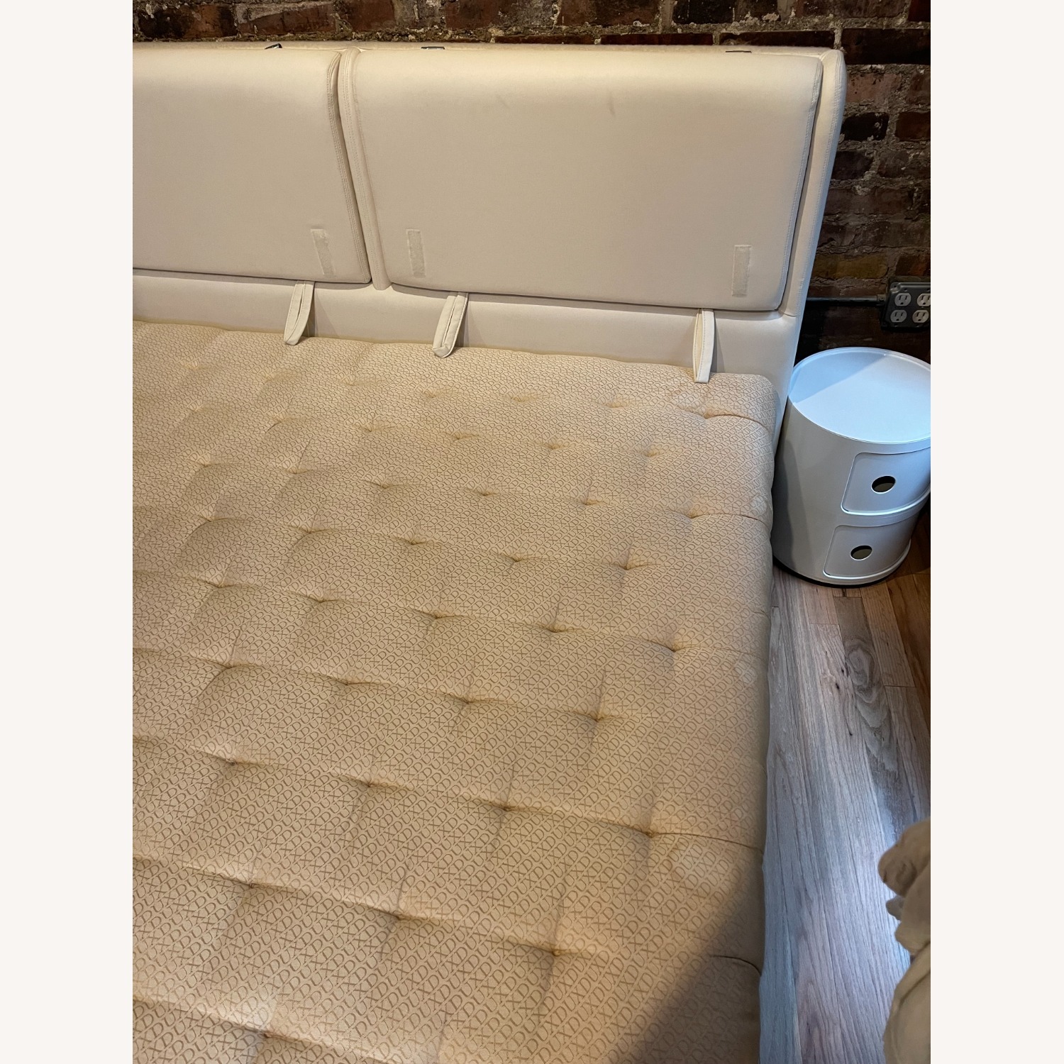 Duxiana Bed Queen Size - image-10