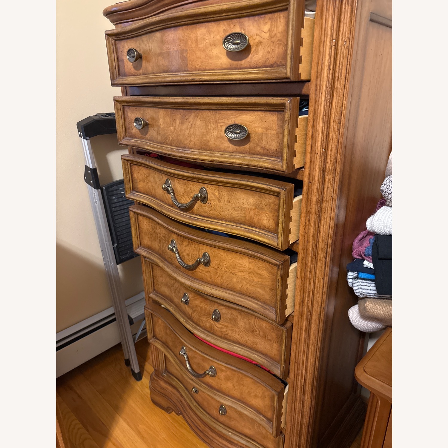 Thomasville Lingerie Chest with Drawers - image-4