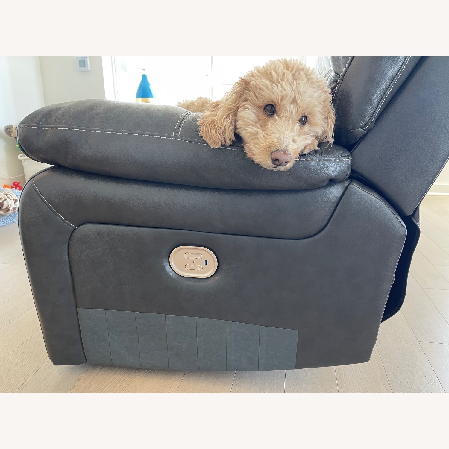 Ashley Furniture Dunleith Power Reclining Loveseat - image-8