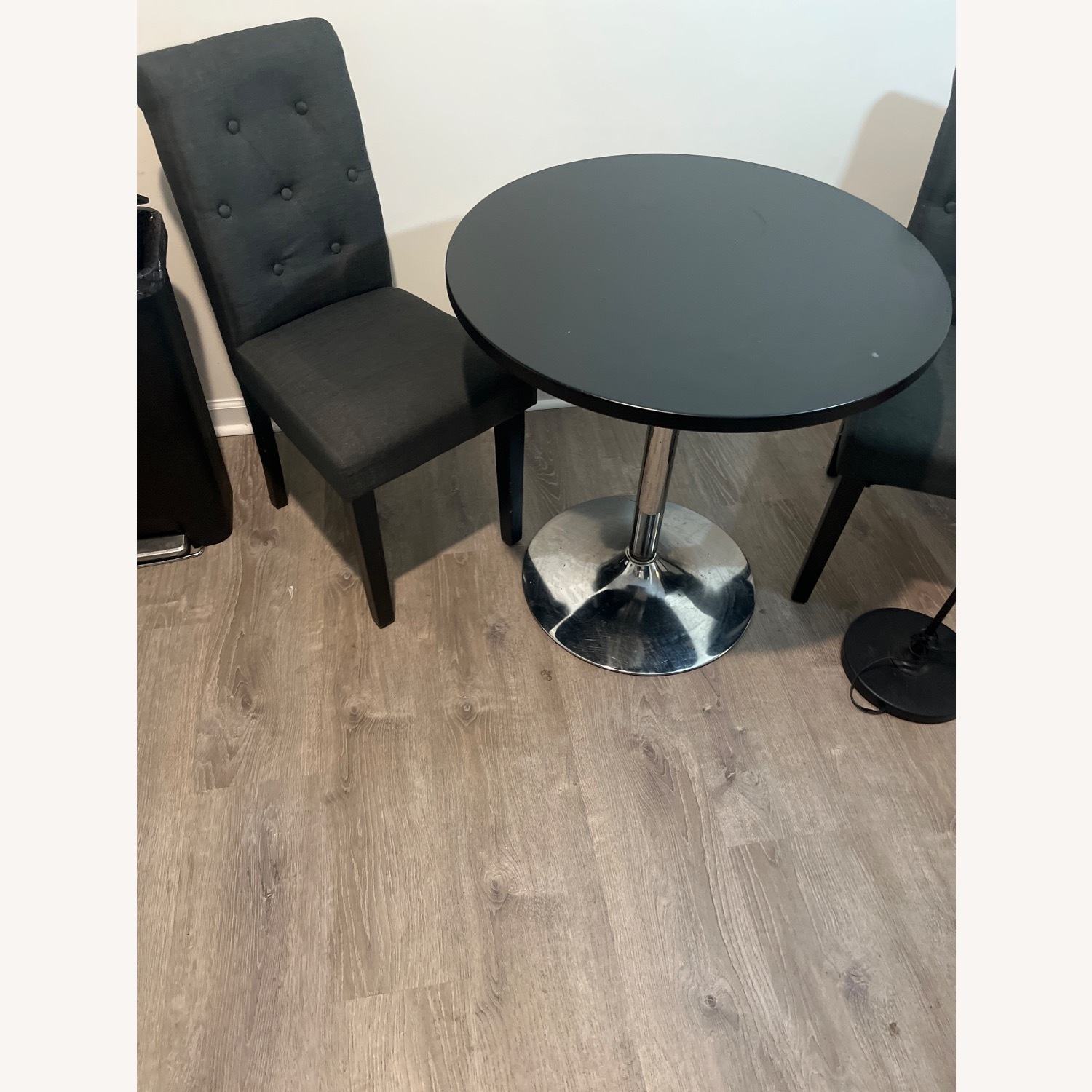 Havertys Table 2 Chairs - image-3