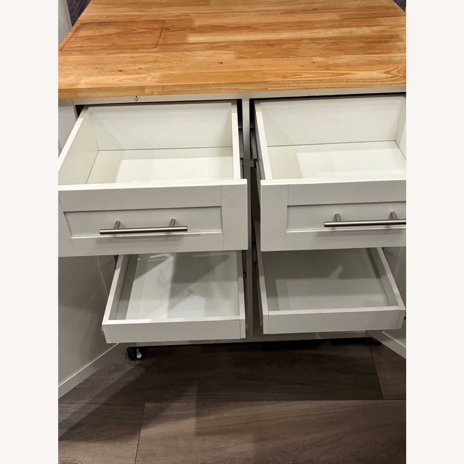 Kitchen Island - image-9