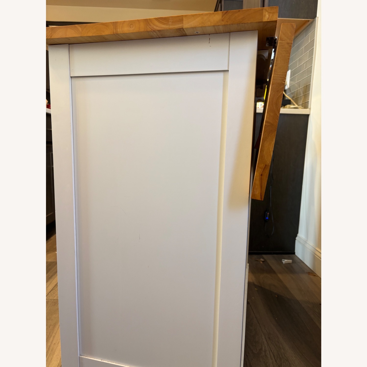 Kitchen Island - image-15