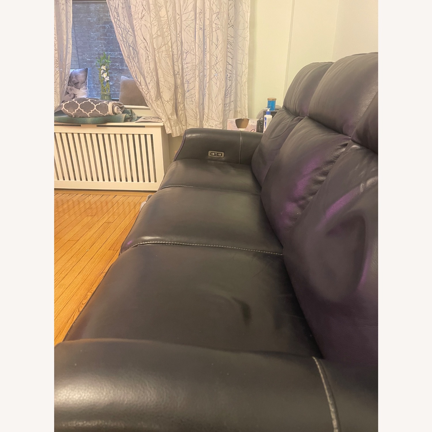 Raymor & Flanagan Blue Leather Recliner sofa - image-7