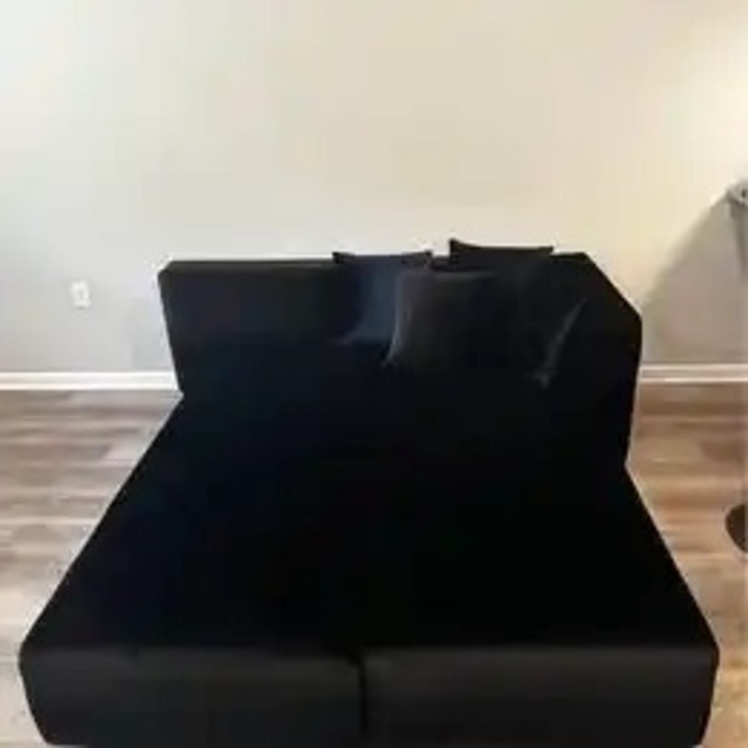 Rove Concepts Arya Sleeper Sectional - image-4