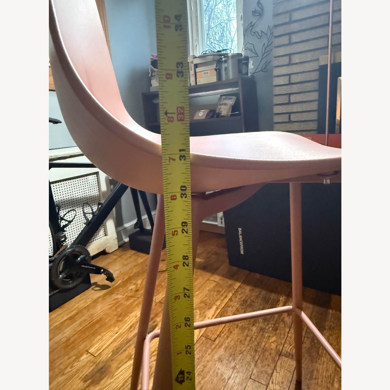 Article Svelti Dusty Pink 3 Bar Stools - image-4