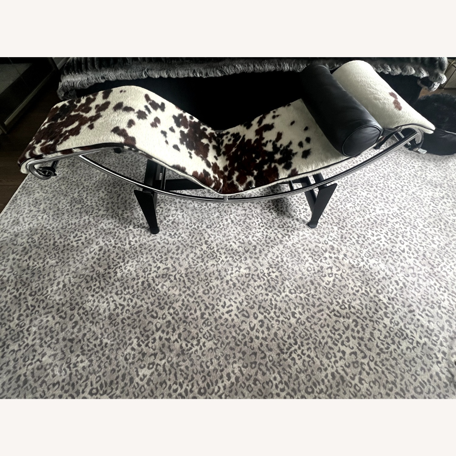 Le Corbusier Lc4 Cowhide Pony Lounge by Cassina - image-1