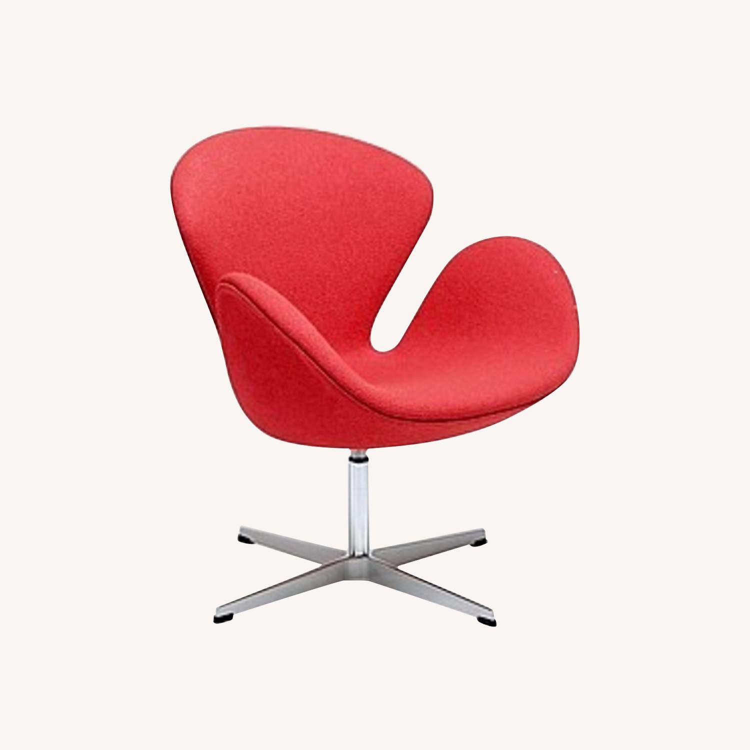 Jacobson Style Swan Chairs 2 by Modern Classics - image-0