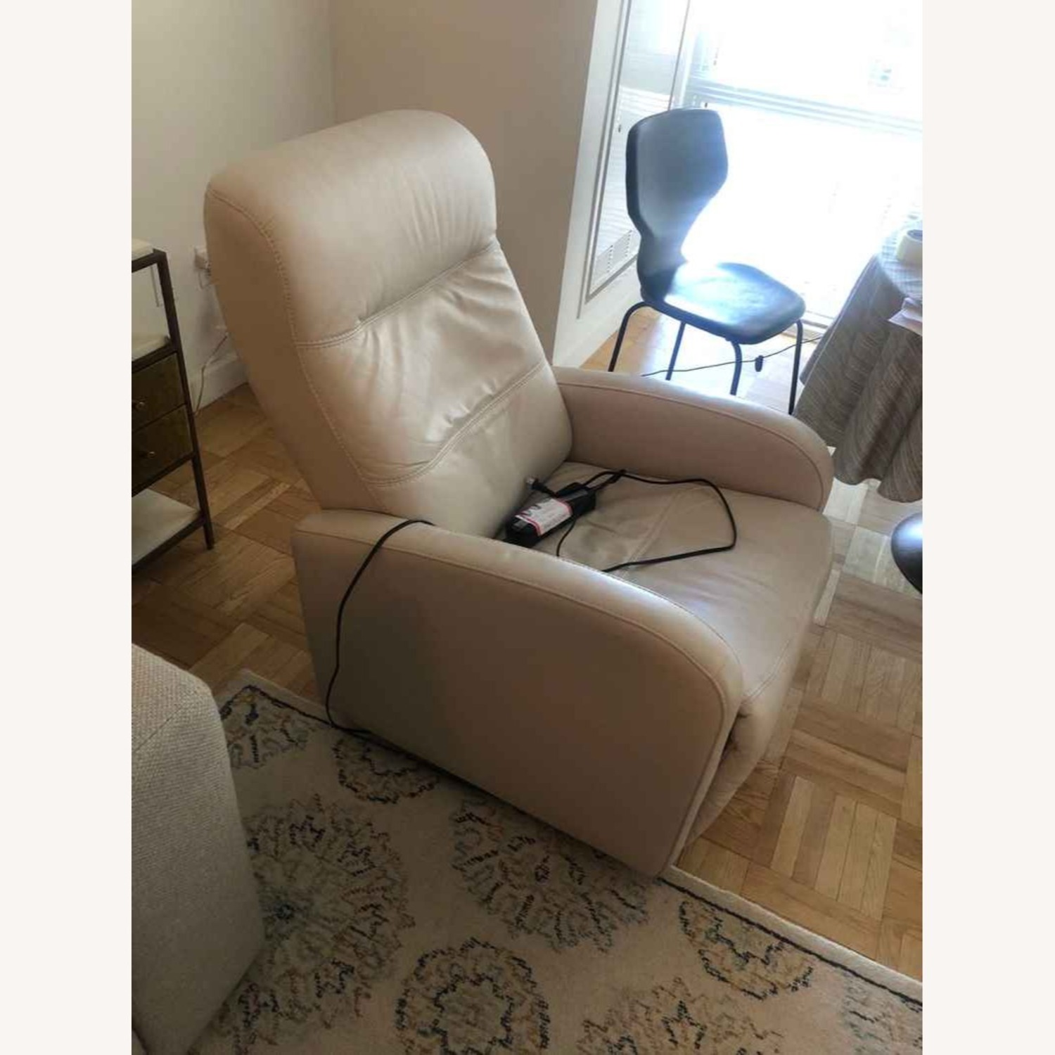 Off White Leather Recliner - (Electric) - image-7