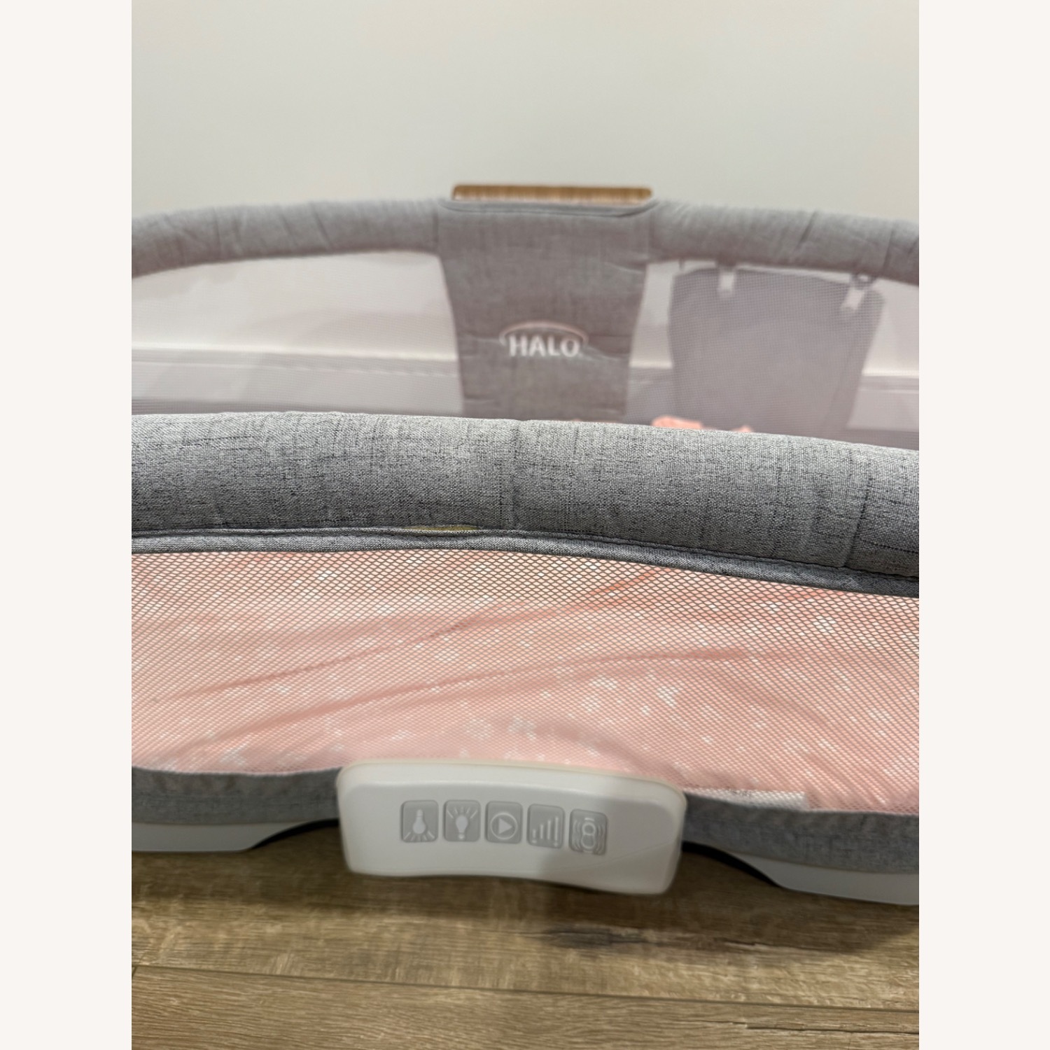 Halo BassiNest Luxe Swivel Sleeper - image-4