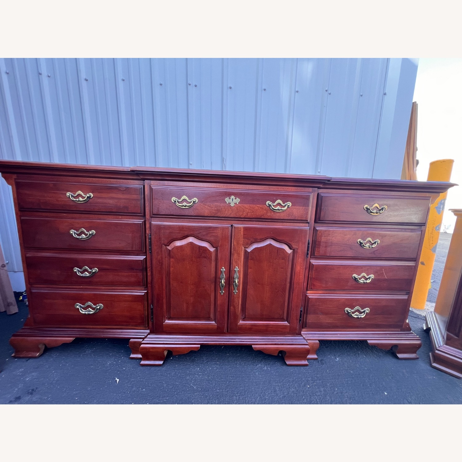 Thomasville Mahogany Dresser - image-2
