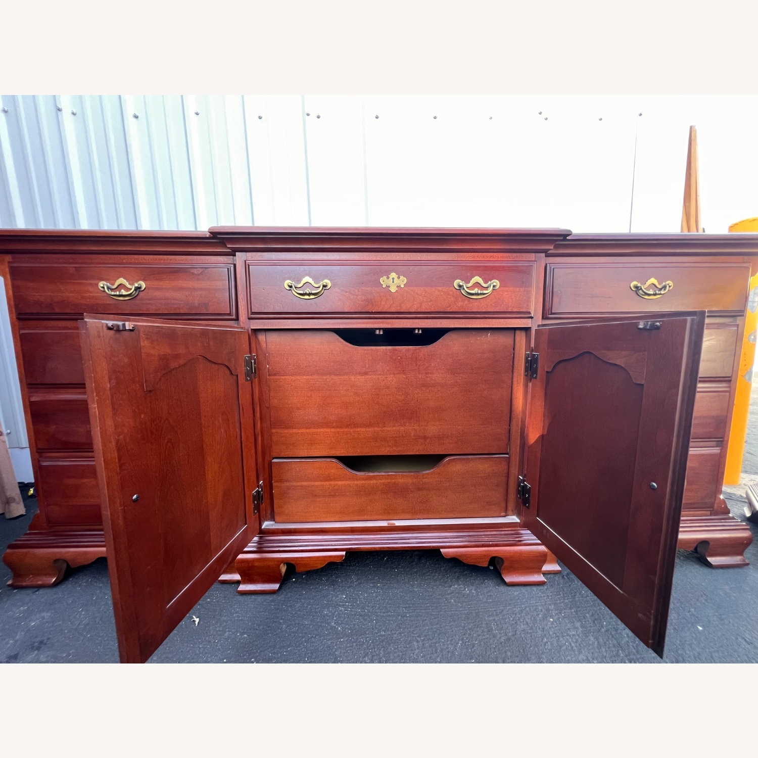 Thomasville Mahogany Dresser - image-3