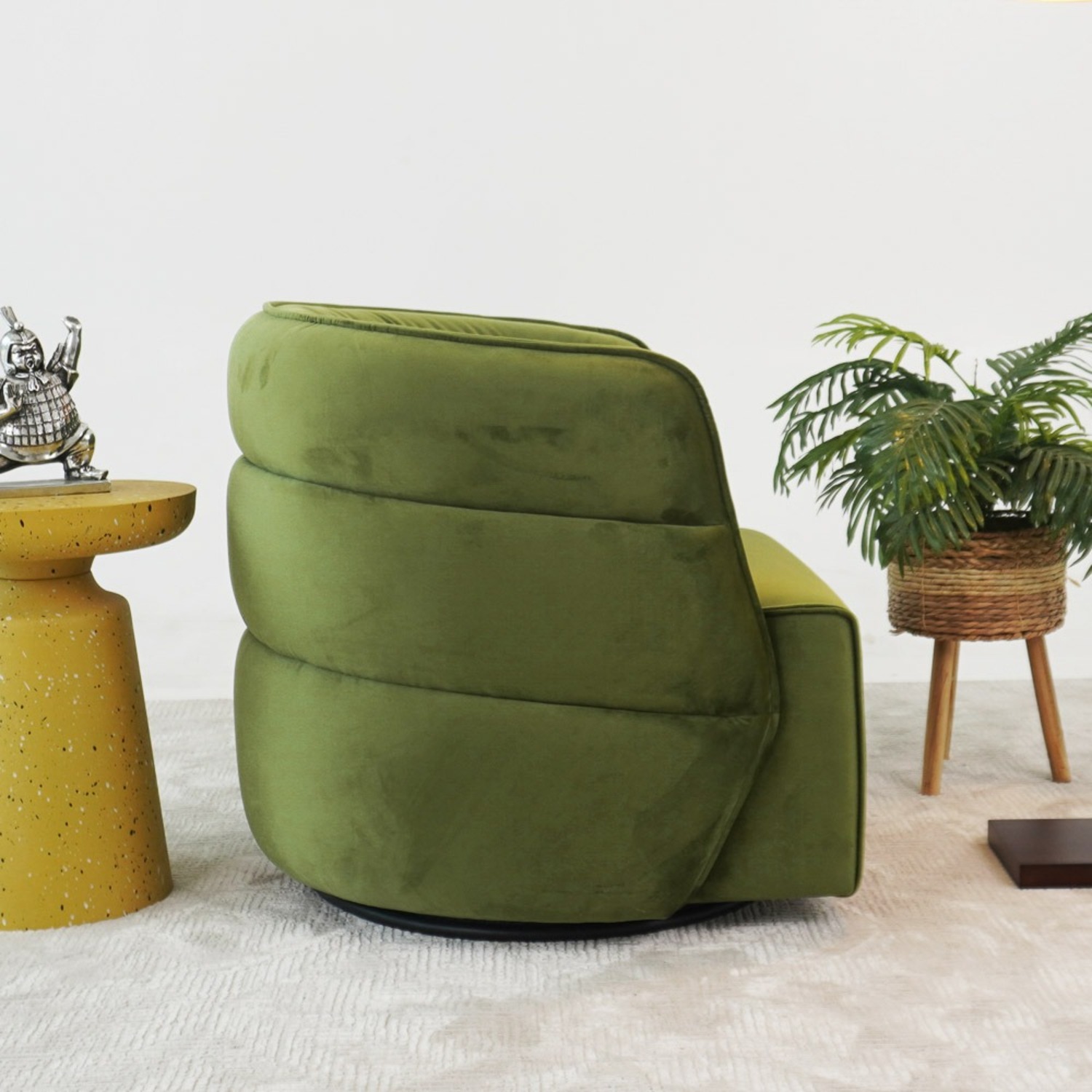 Shamrock Swivel Chair Green Velvet - image-3