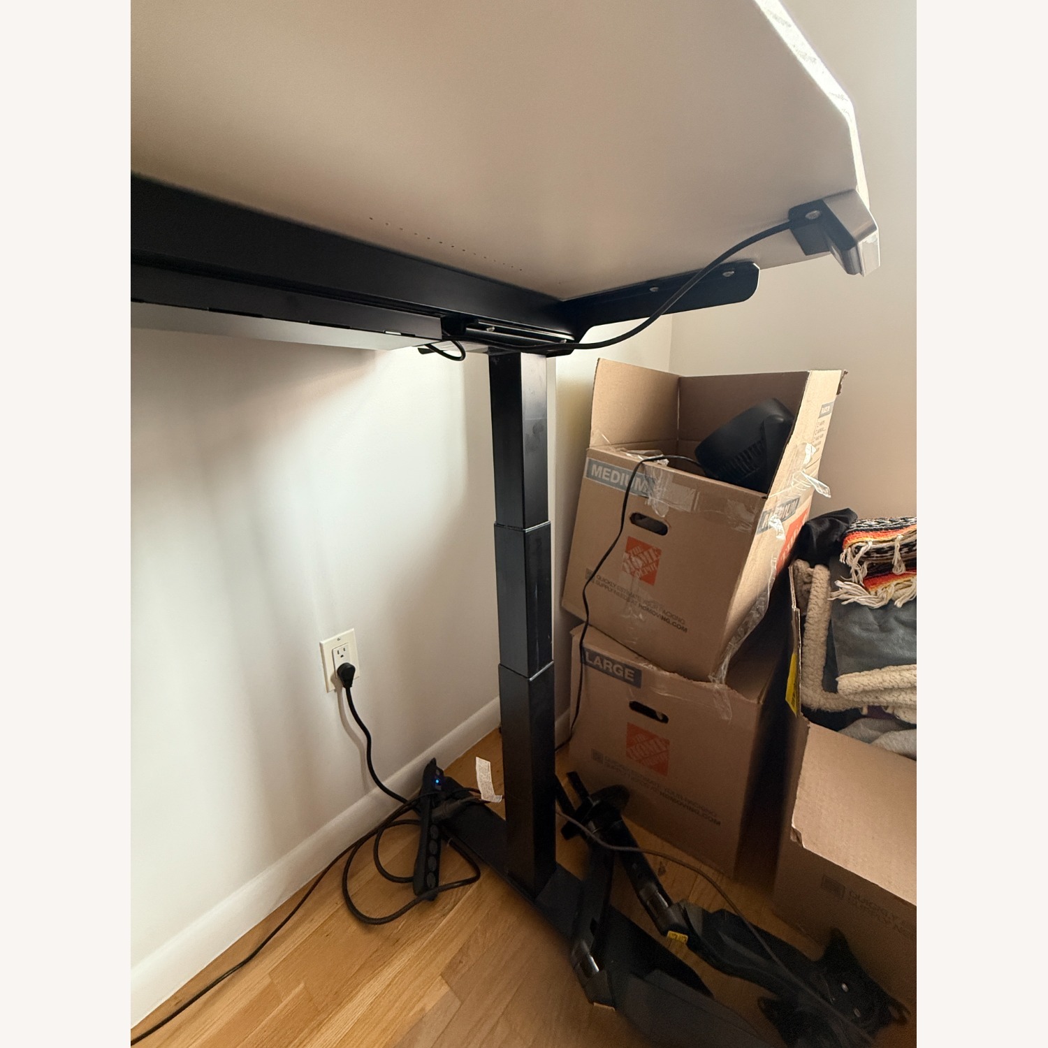 MojoDesk Standing Desk (60"x30") - image-2