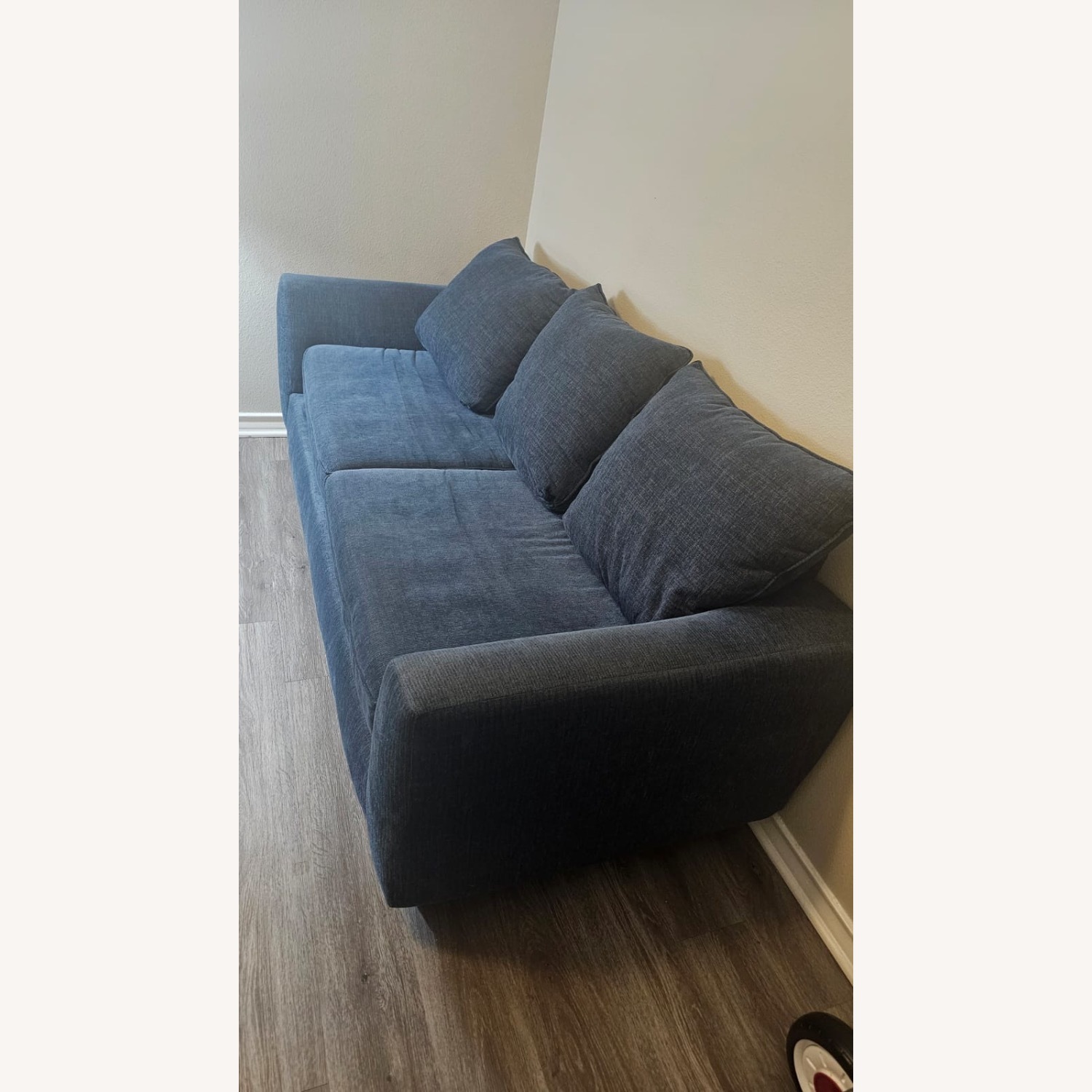 Rooms To Go 2 Seater Sofa - image-2