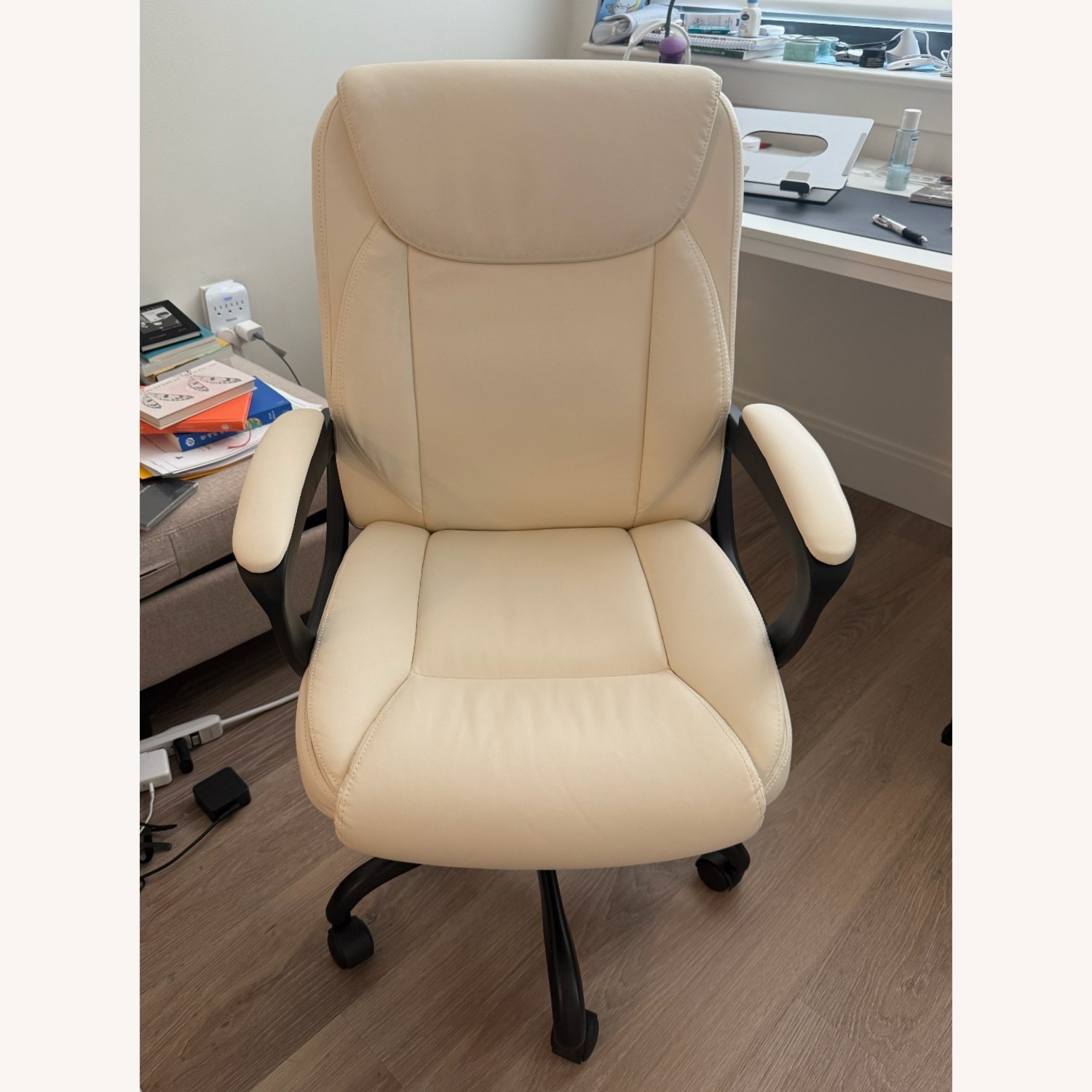 Amazon Padded Mid-Bank Office Chair - image-1