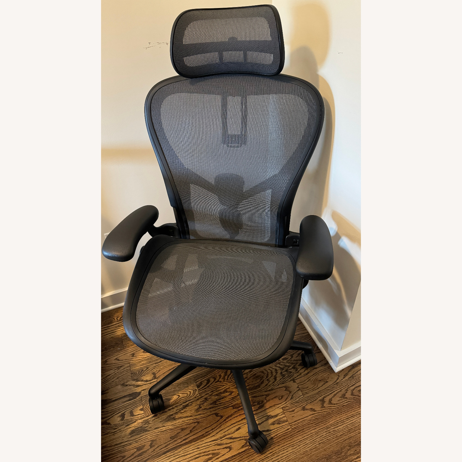 Herman Miller Aeron Gaming Chair and Headrest - image-1