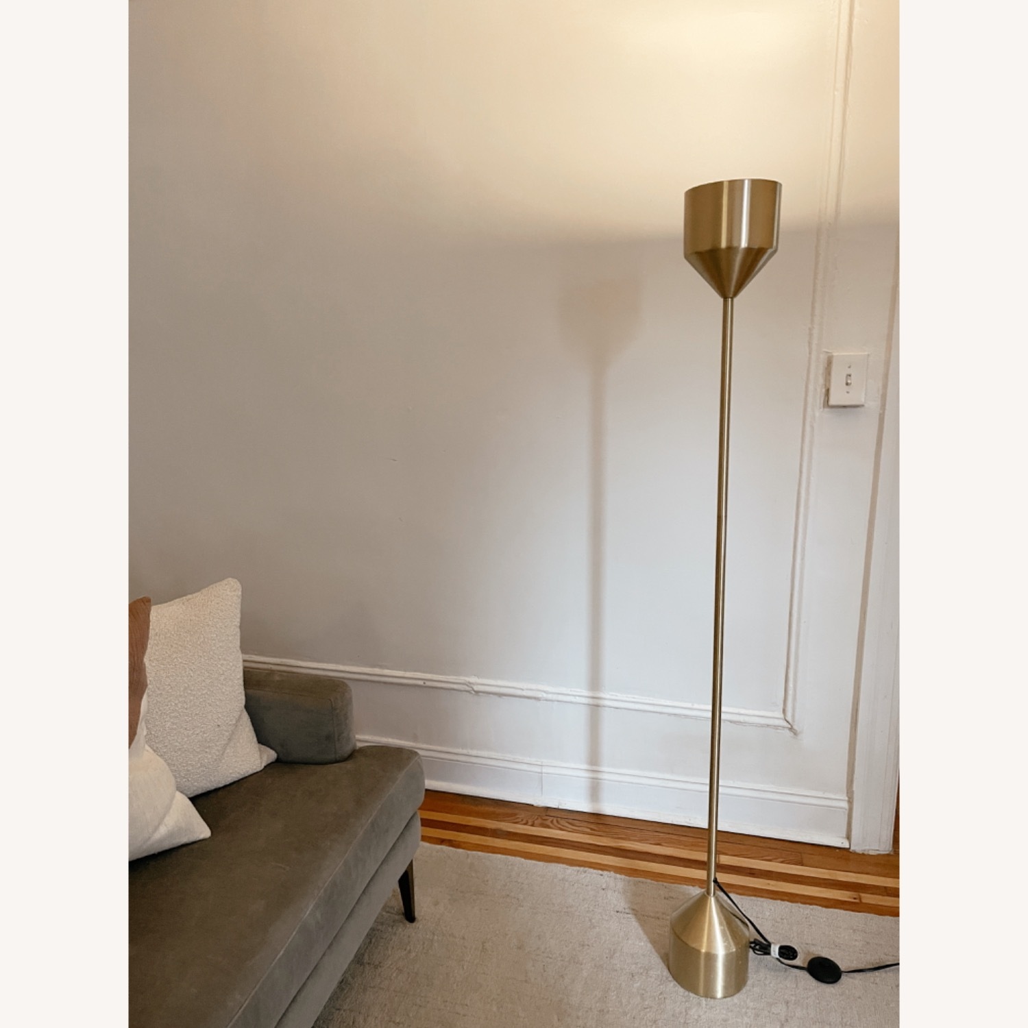 Article Barbell Floor Lamp Brass - image-2